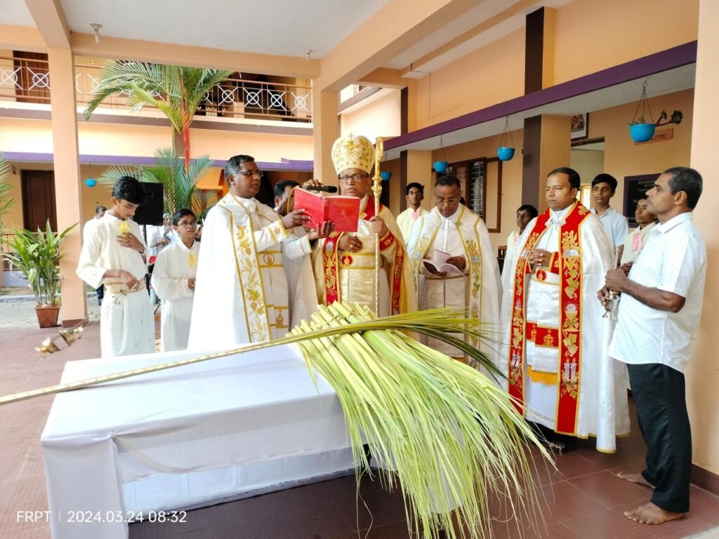 IMG-20240324-WA0060-1024x768 ಬೆಳ್ತಂಗಡಿ ಧರ್ಮ ಪ್ರಾಂತ್ಯ;                                                                             ಸಂತ  ಲಾರೆನ್ಸರ  ಪ್ರಧಾನ ದೇವಾಲಯದಲ್ಲಿ ಗರಿಗಳ ಹಬ್ಬ : ಧರ್ಮಸಂದೇಶ 