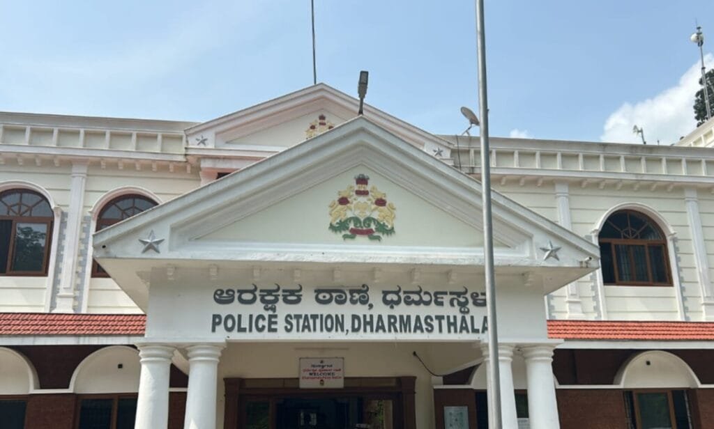 InShot_20250403_134447773-1024x616 ಎ ಐ ವಿಡಿಯೋ ಪ್ರಸಾರ ಆರೋಪ : ಯೂಟ್ಯೂಬರ್ 'ದೂತ'ಸಮೀರ್ ಎಂ.ಡಿ. ವಿರುದ್ಧ ಧರ್ಮಸ್ಥಳ ಠಾಣೆಯಲ್ಲಿ ಪ್ರಕರಣ ದಾಖಲು