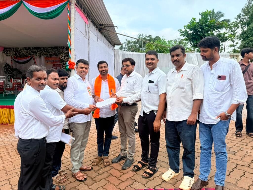 IMG-20260816-WA0002-1024x768 ಬೆಳ್ತಂಗಡಿ ; ಕಟ್ಟಡ ಕಾರ್ಮಿಕರ ಸಮಸ್ಯೆಗಳ ಪರಿಹಾರಕ್ಕೆ ಒತ್ತಾಯಿಸಿ ಶಾಸಕರಿಗೆ ಮನವಿ